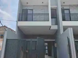 Rumah Nirwana Eksekutif Baru Gress