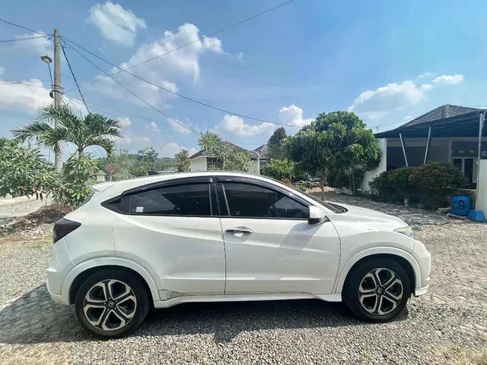 Hrv prestige . Siap pakai. Langsung owner