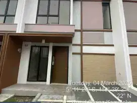 Rumah Murah Royal Spring 2 lantai siap Huni