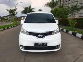 Nissan Evalia 1.5 SV metik 2013 putih