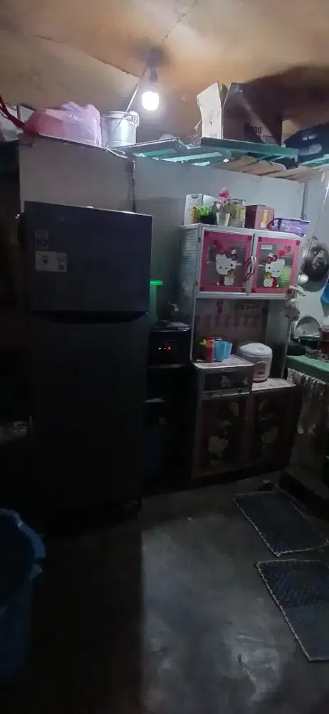 Dijual cepat kulkas despenser lemari makanan