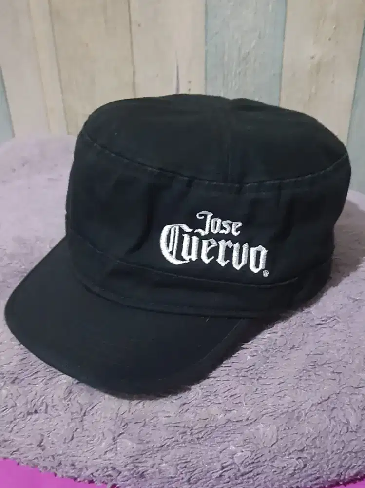 Topi komando jose