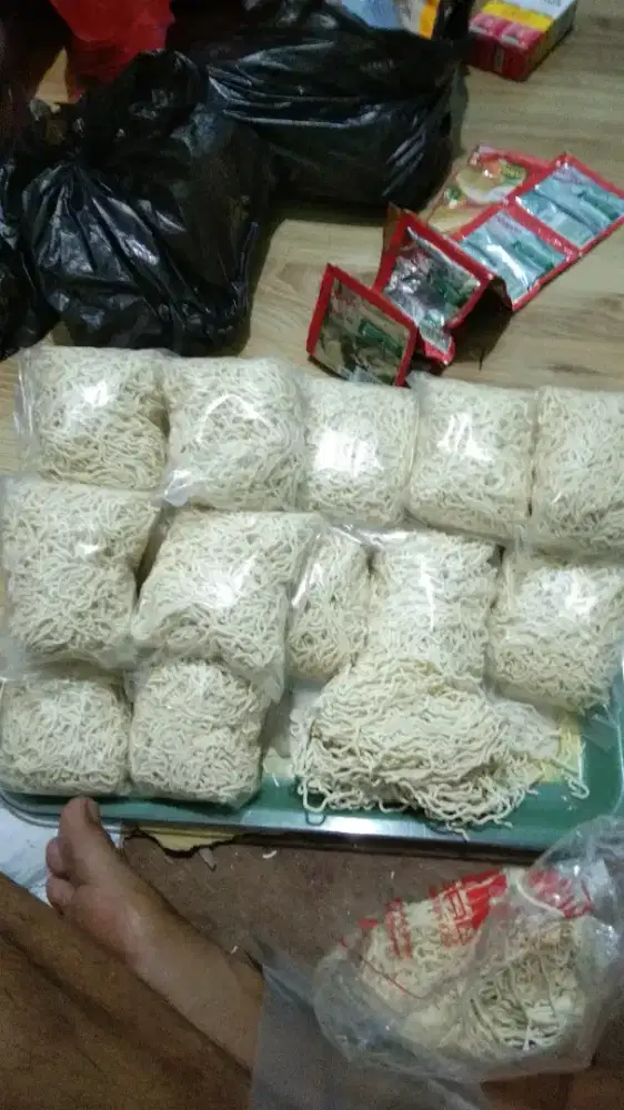Mie ayam instan kriuk