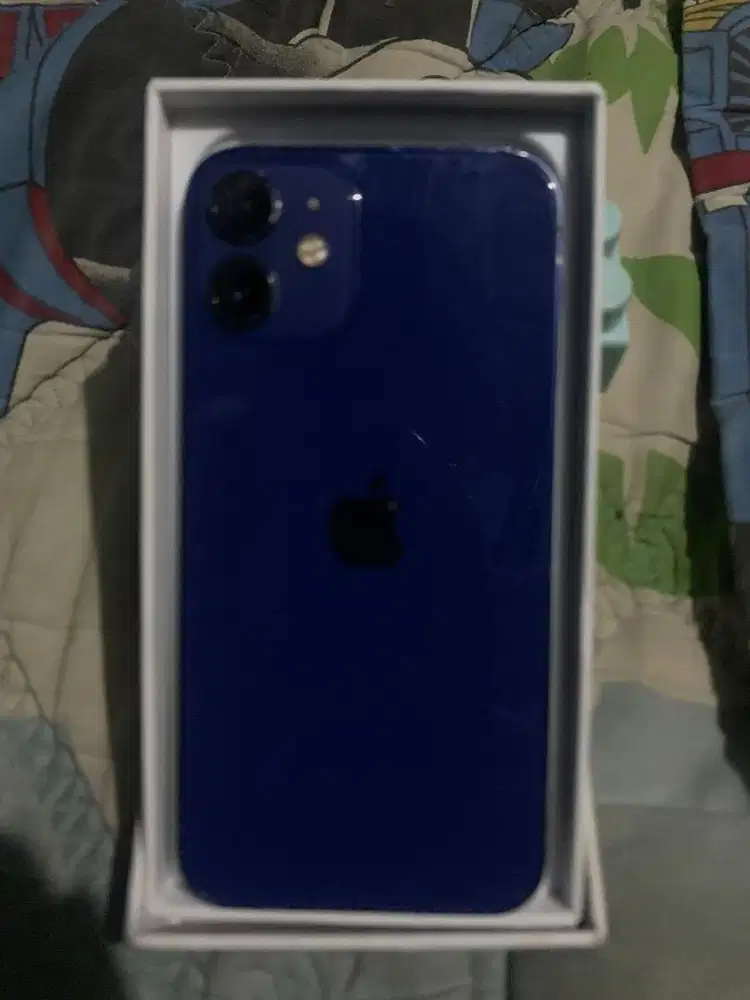 iphone 12 mini biru