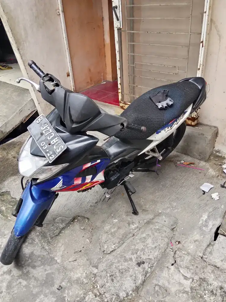 Blade BPKB only 2010