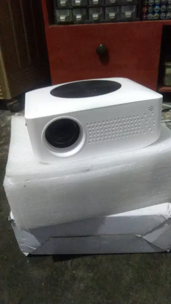 Proyektor Mini Merk T1