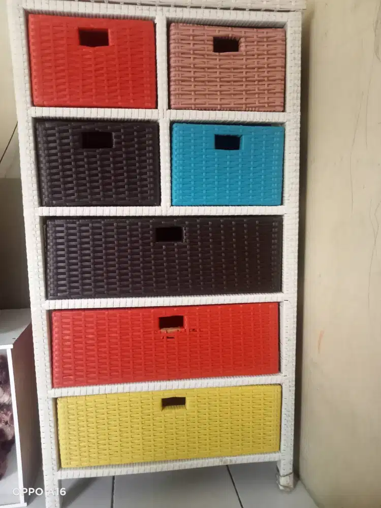 Jual lemari rotan