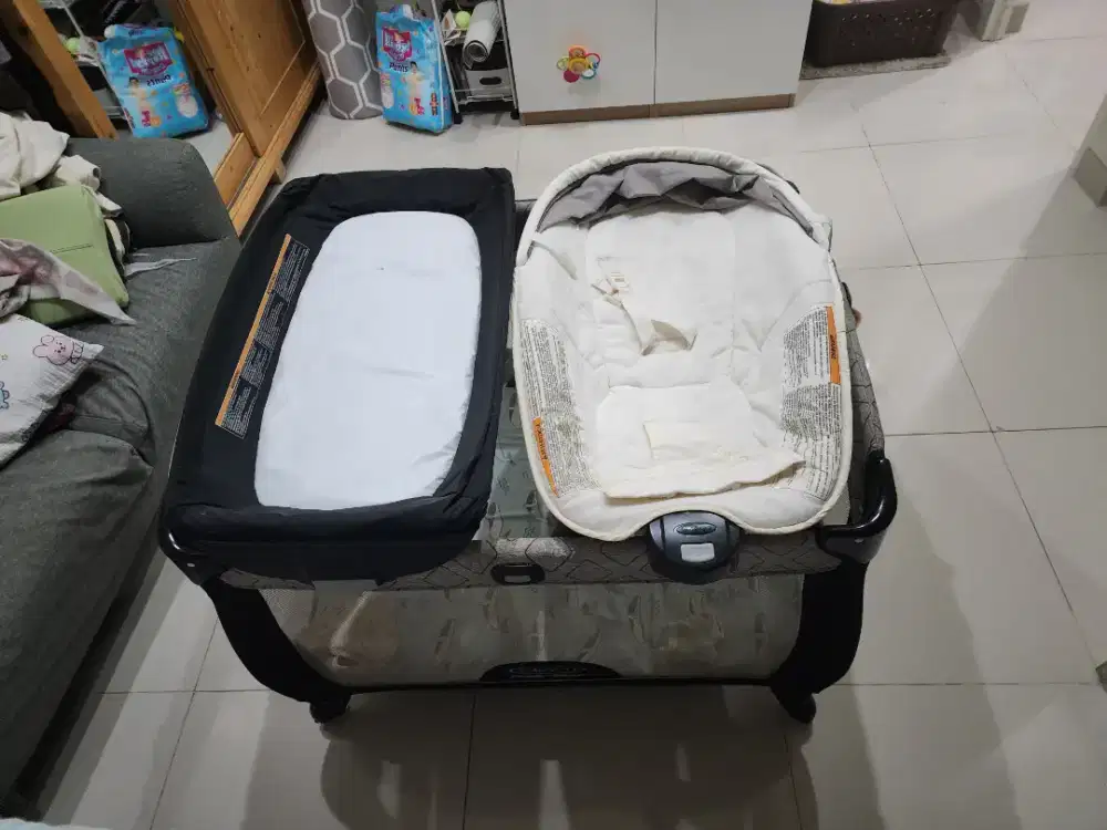 Jual box bayi graco komplit sesuai foto dan kursi bayi
