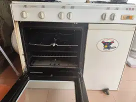 Stand Cooker 4 Tungku dan Grill ITALINA