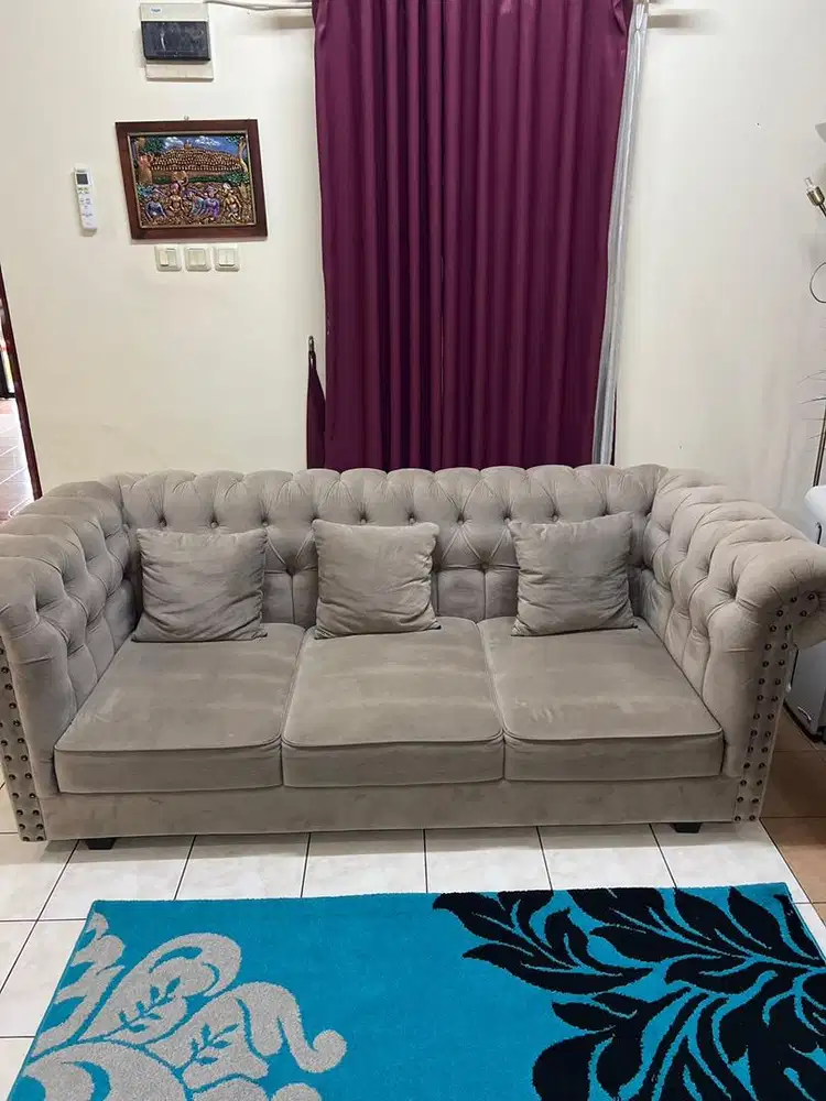 Sofa set bekas available di gegerkalong Bandung