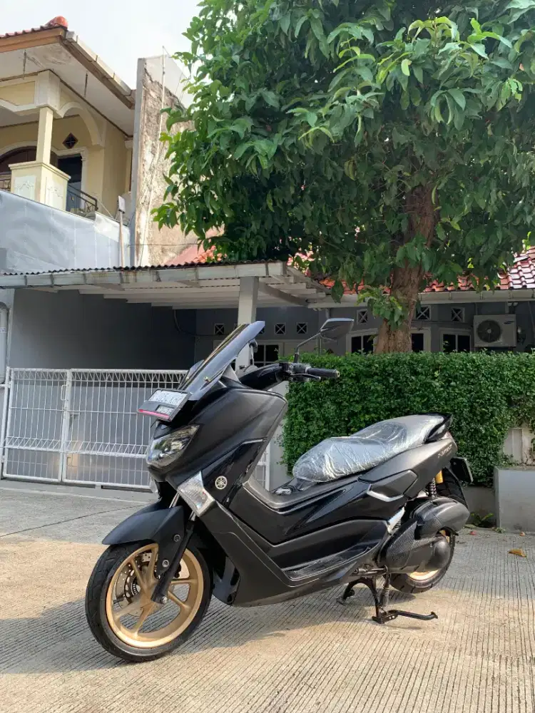 YAMAHA NMAX OLD 2018 KM 28 RB ISTIMEWA