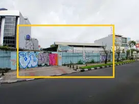 Disewakan Gudang, Luas 375m2 di Kebon Jeruk, Jakarta Barat