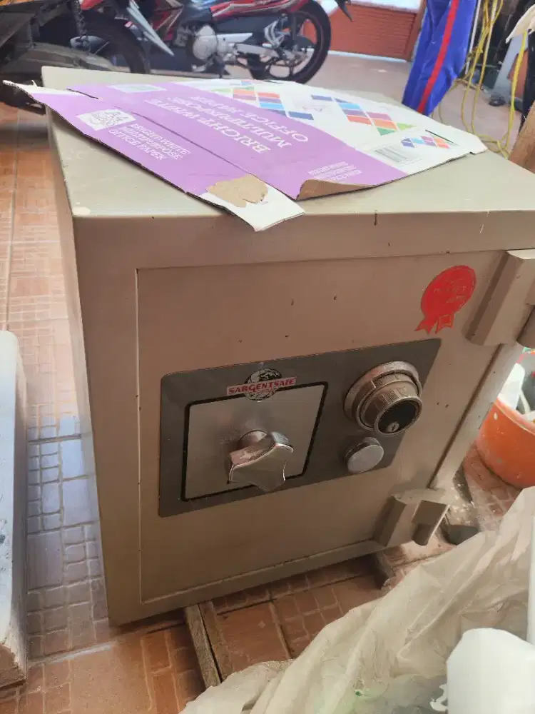 Brankas Besi Baja Sargensafe