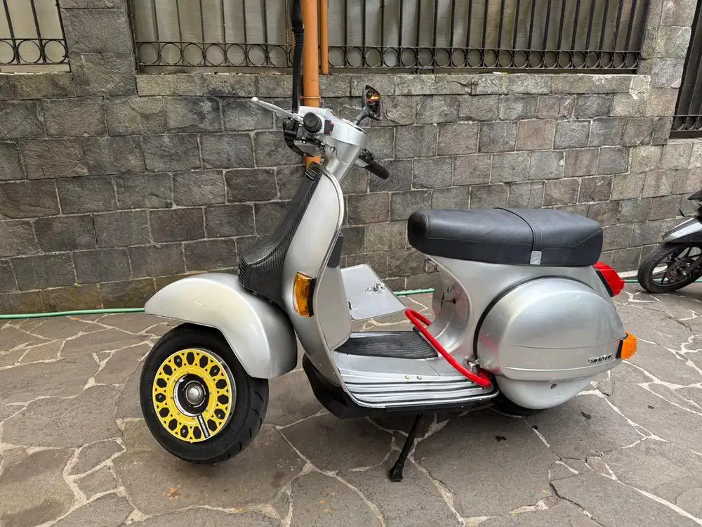 Vespa PX ‘ 81 ex org tua