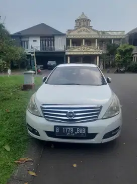 Nissan Teana 2010 Bensin