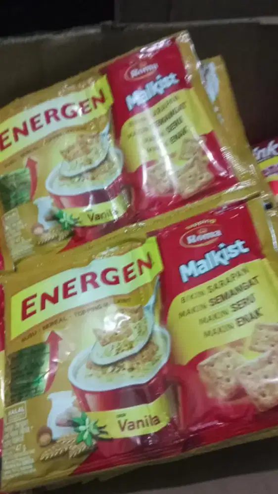 MAKANAN DAN MINUMAN
