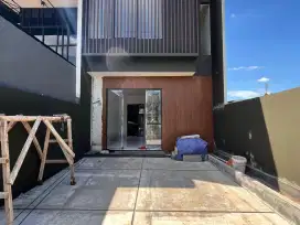DIJUAL RUMAH MEWAH SIAP HUNI DI LOKASI BEBAS BANJIR DI JATIASIH