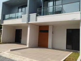 FOR SALE! RUMAH MEWAH SUPER MURAH BEBAS BANJIR DEKAT TOL JATIASIH