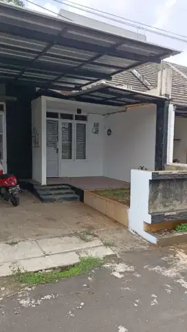 Disewakan Rumah Untuk Pertahun Di Villa Putra Mandiri 5 Depok
