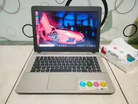 Laptop Asus X441U