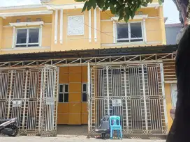 Jual rumah lokasi jakarta pusat, cocok untuk usaha strategis dekat kemayoran, cempaka baru, Serdang