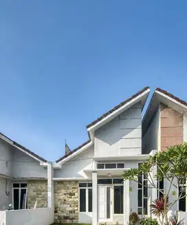 Rumah Modern Renovasi Total | 2KT, 2KM, Siap Huni !