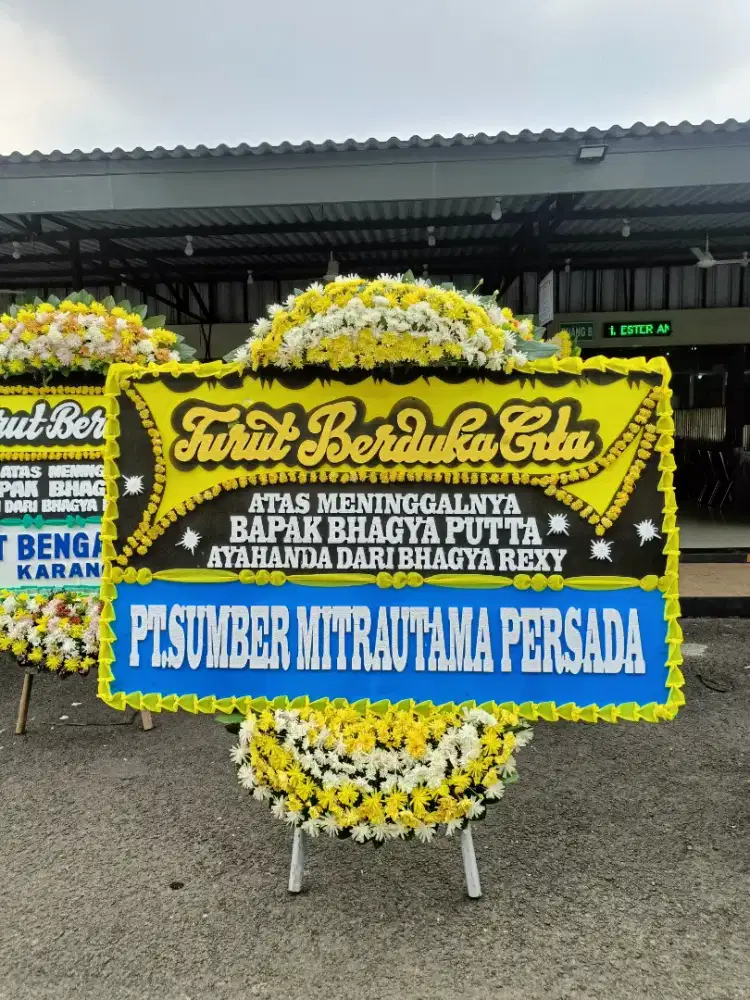 Karangan bunga papan