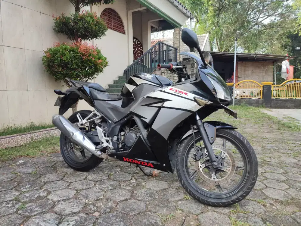 HONDA CBR K45 TAHUN 2015