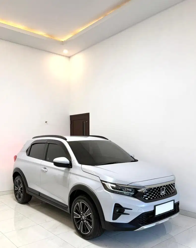 Honda WRV RS 2023 stellar diamond pearl, istimewa