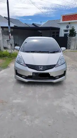HONDA JAZZ 1.5 RS AT