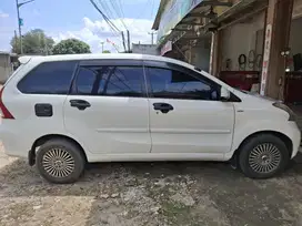 Xenia 2013 Type R 1.300 cc
