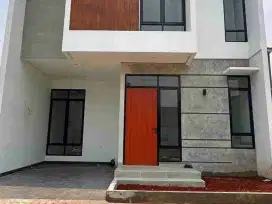 Rumah Idaman 2 Lantai Siap Huni Pinggir Jalan Raya, Strategis di Cipayung