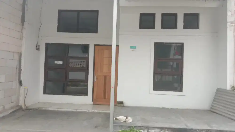 DIKONTRAKAN RUMAH PER TAHUN/6 BULAN