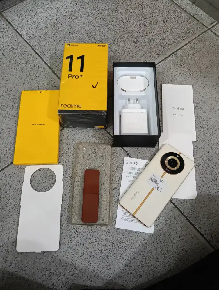 Realme 11pro+ 5G 12/512 seken masih mulus banget