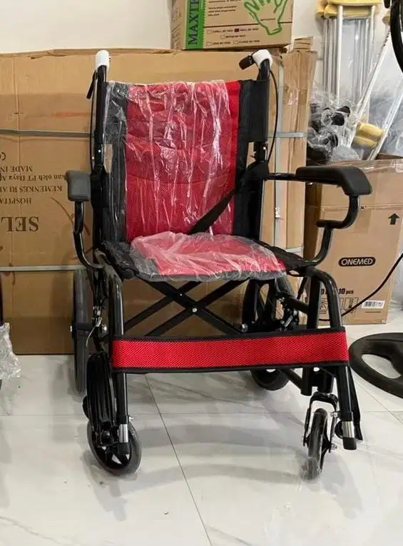 Dijual Kursi Roda Travelling Merk SELLA KY 871 LB