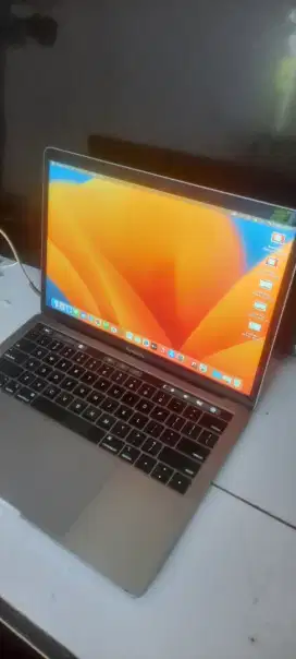Macbook Pro 2019 Touchbar 13 Model A2159 core i5 8/128 Gb Not M1 M2