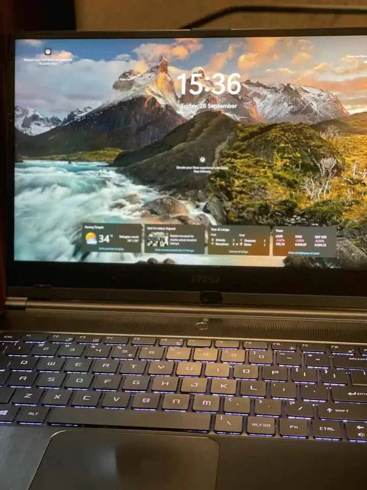 Laptop MSI 14 inch A10RB second kenceng editing