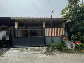 DiJual Rumah Perum.Medokan Asri Dekat MERR,RS Eka Candrarini,Kampus UPN