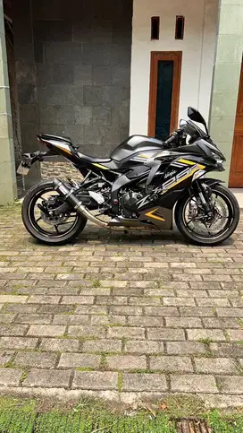 ZX25R ZX 25 R ABS QS warna grey! Istimewa like new