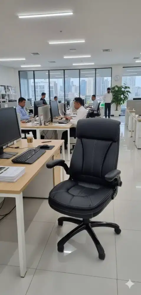 CLEO MANAGERIAL CHAIR