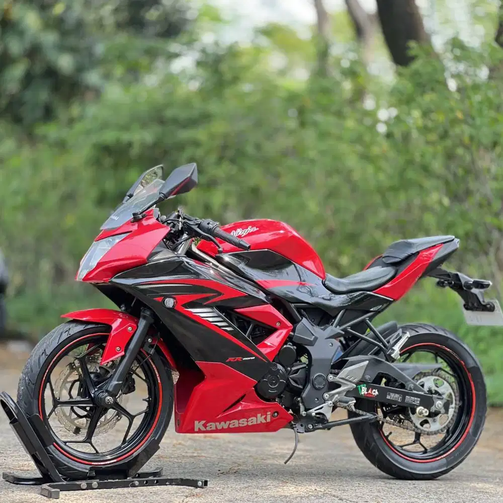 KAWASAKI NINJA MONO 250 SL MERAH 2015 KM RENDAH PAJAK HIDUP SUPERB