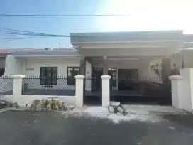DIJUAL RUMAH MEGAH DI KOMPLEK BDN JATIWARINGIN PONDOK GEDE