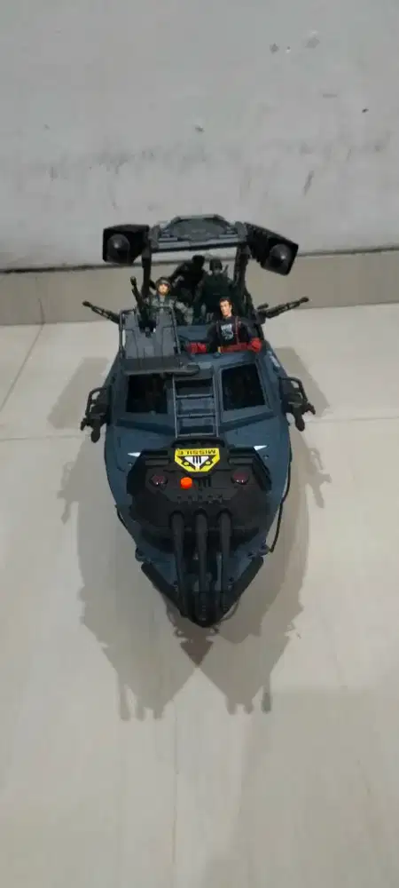 Mainan Kapal Perang