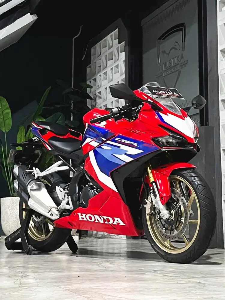TIPE TERTINGGI HONDA CBR250RR SP QS 2023