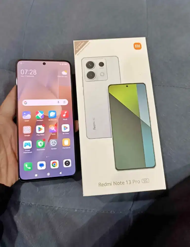 Redmi Note 13 Pro 5G 8/256 Hitam