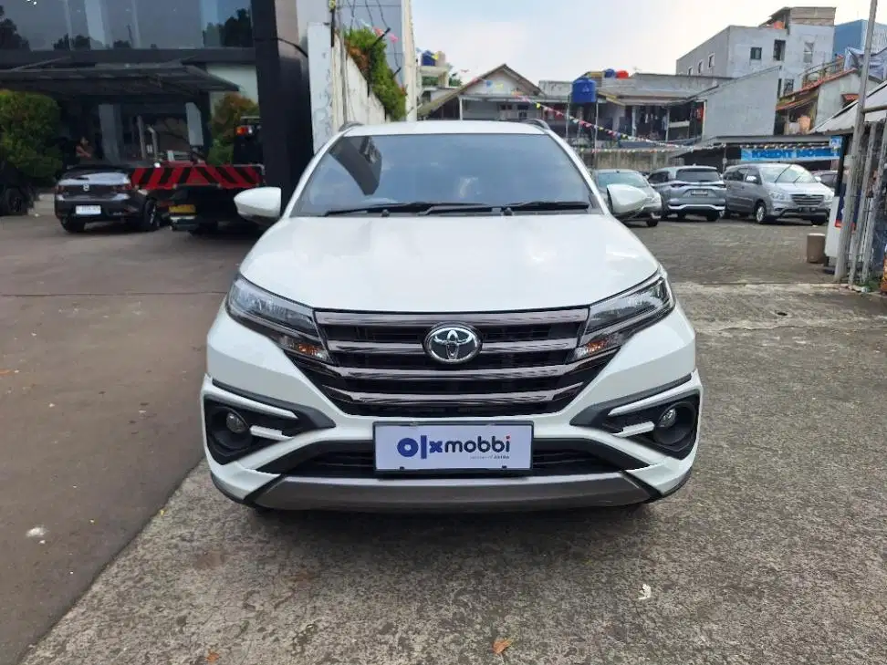 DP MURAH Toyota Rush 1.5 GR Sport Bensin-MT 2022 CFADF