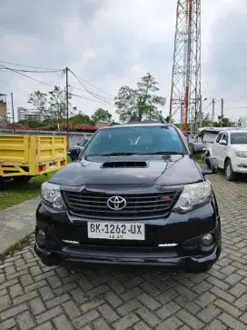 Toyota Fortuner 2013 VNT TRD