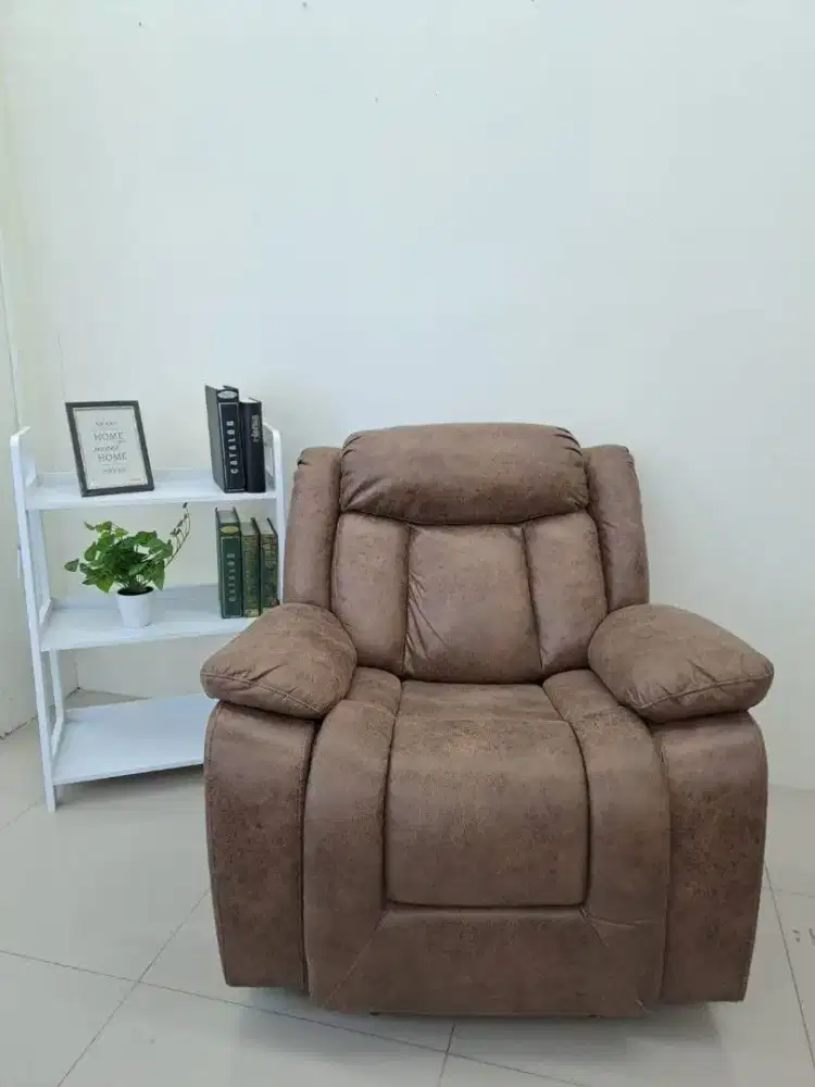 SOFA SINGLE ROCKING RECLINER