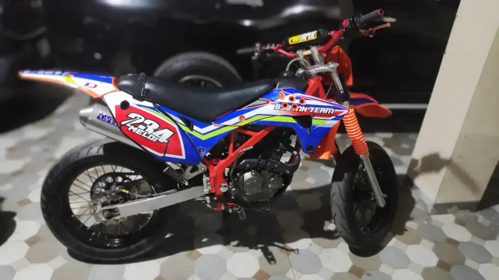 Jual motor trail kawasaki KLX spek Trabas