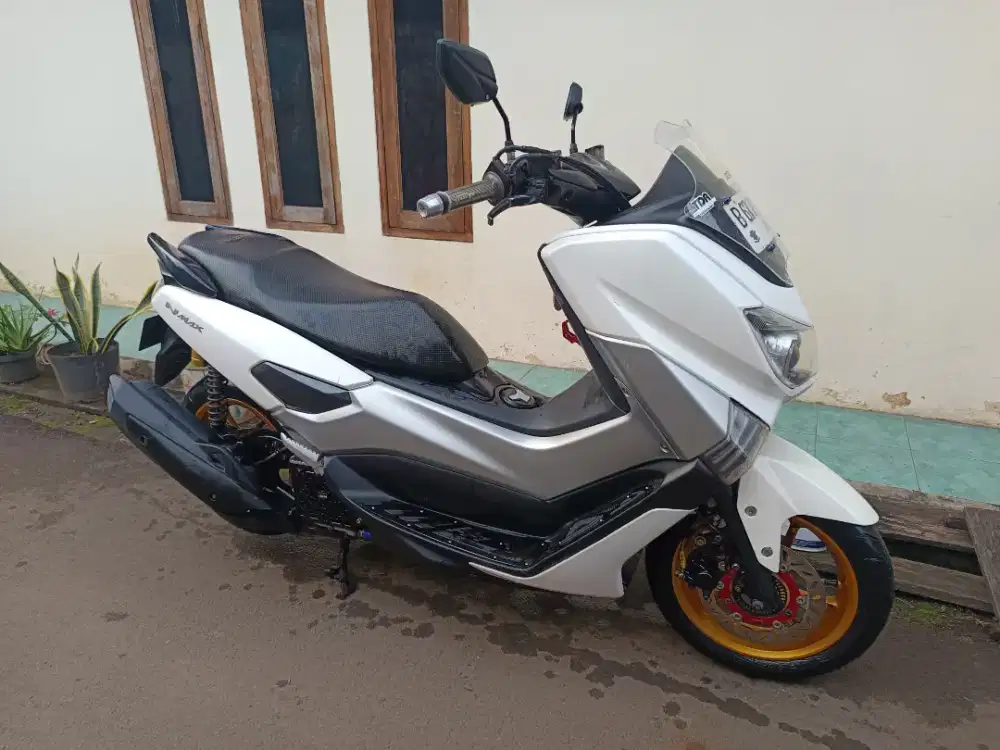Yamaha nmax old non abs 2018 lengkap modif cakep